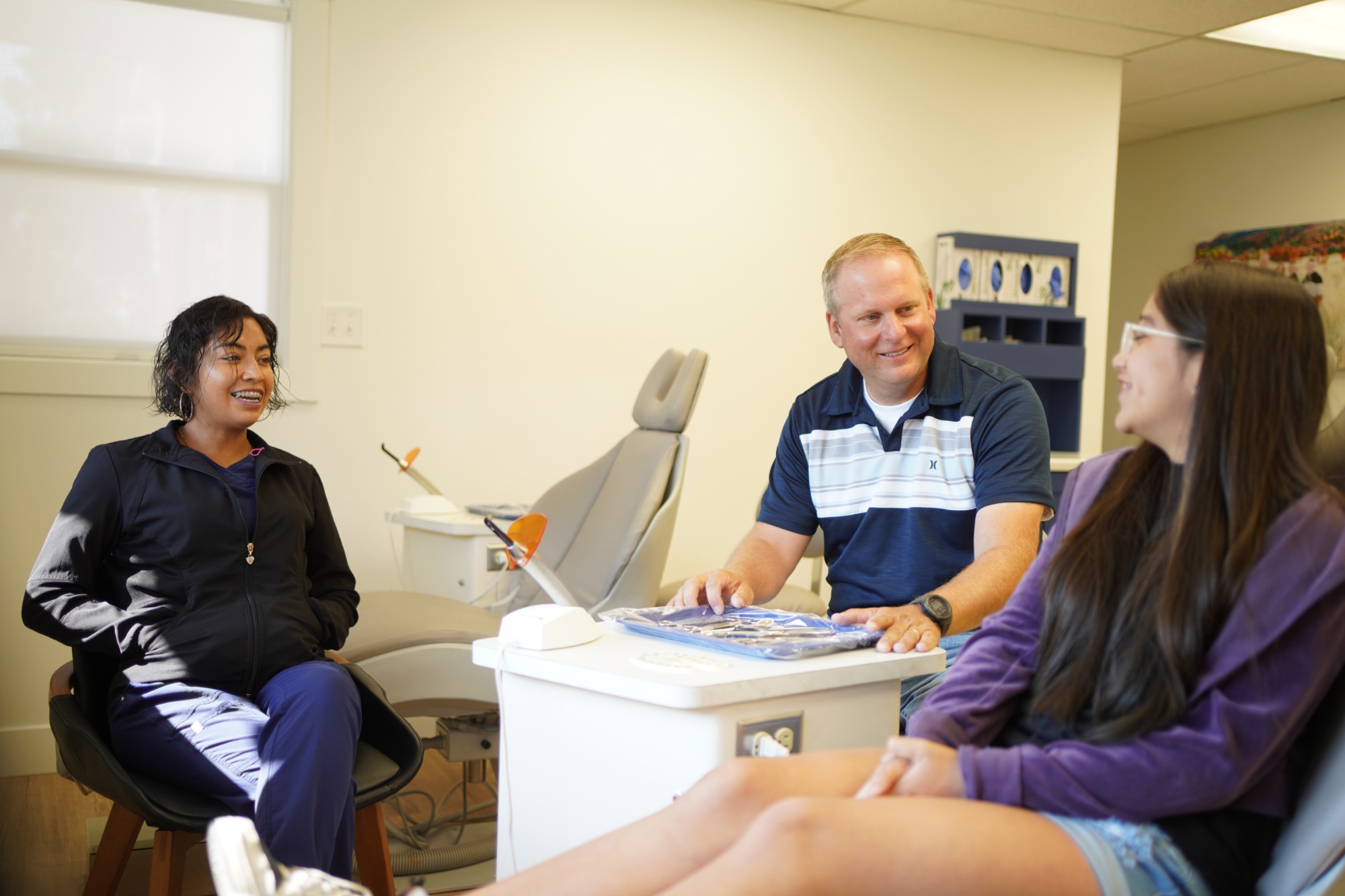 Clear Aligners vs. Braces: Which Treatment Is Best for Adults?